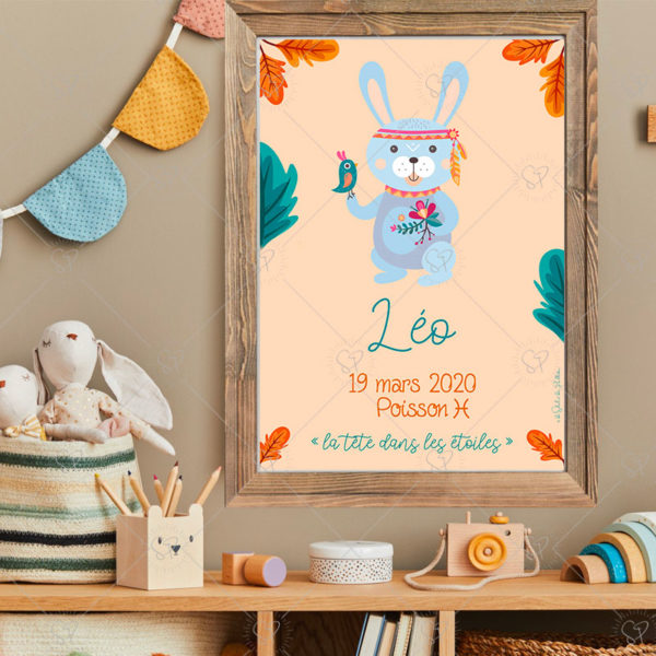 Un adorable lapin gris et son ami oiseau viendront décorer la chambre d'une petite fille ou d'un petit garçon