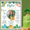 Affiche anniversaire dinosaure personnalisée utilisée comme décoration près du gâteau lors d’une fête d’anniversaire.