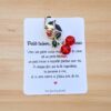 Ce porte-clé cerise, accompagné de sa petite carte poétique, a été imaginé comme un petit trésor à offrir.
