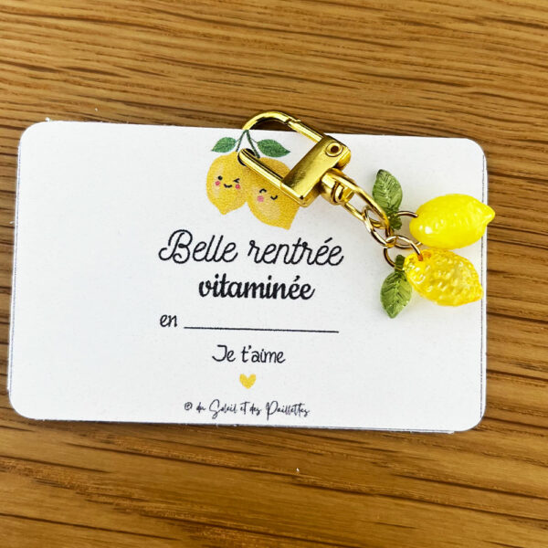 le porte clé citron et sa carte belle rentrée vitaminée, une idée cadeau pour accompagner les enfants le premier jour d'école